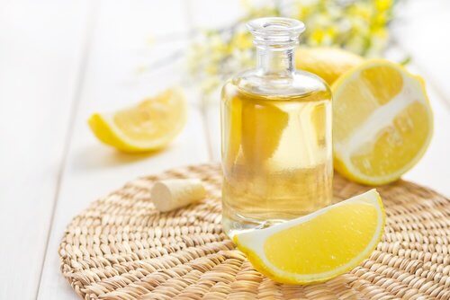 Zitrone und Weizenkeimöl gegen Doppelkinn