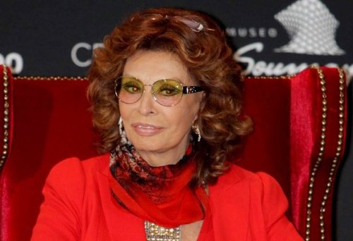 Sophia Loren elegant und schön