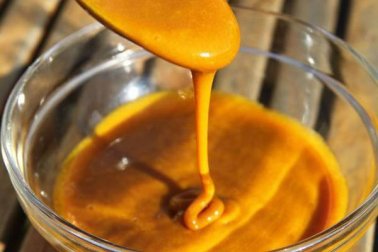 Potentes Naturheilmittel: Honig und Kurkuma!