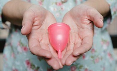 Menstruationstassen und 7 gute Gründe dafür