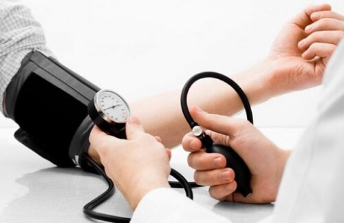 Untersuchung wegen Entfernung der Eierstöcke