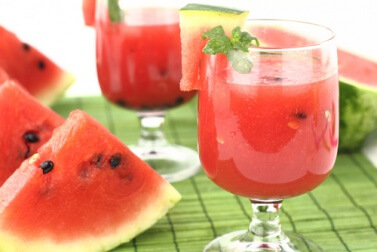 Getränk mit Wassermelonensamen