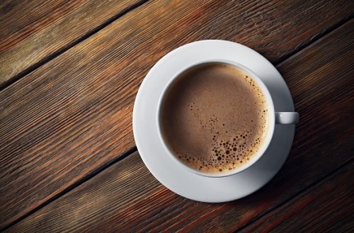 6 Zutaten die du nie für deinen Kaffee verwenden solltest