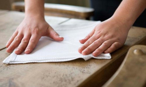 oberflaechen-mit-coca-cola-reinigen