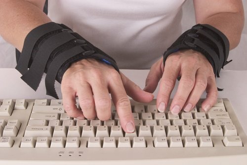 handschiene-gegen-karpaltunnelsyndrom