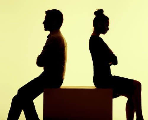 diskussionen-trennen-mann-und-frau