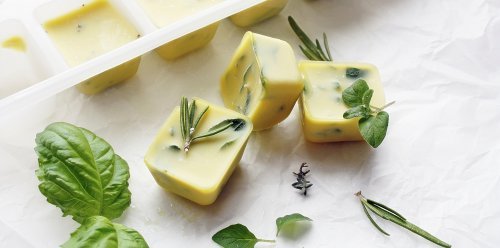 kraeuter-mit-olivenoel-einfrieren
