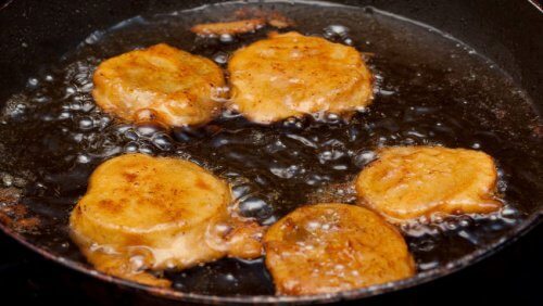 Frittiertes im Salat
