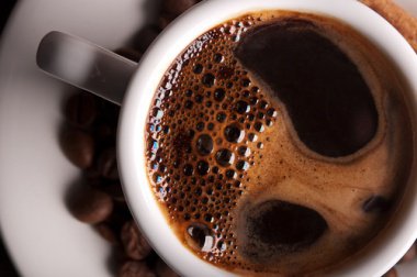 Der beste Zeitpunkt für deinen ersten Kaffe ist zwischen 9:30 und 11 Uhr
