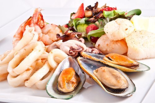 6 Nahrungsmittel, die zu Nierensteinen führen können: Meeresfrüchte