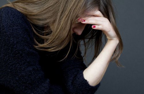 traurige-frau-ohne-ausstrahlung