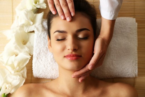 Gesichtsmassage Massage