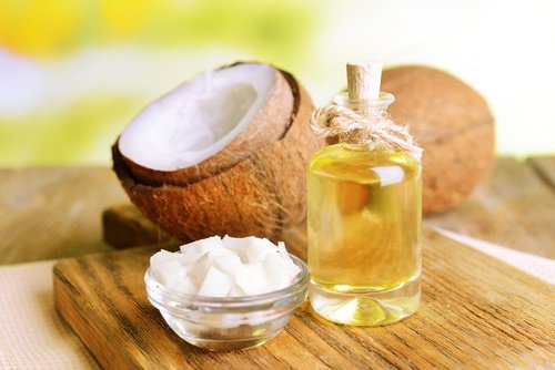 Kokosöl gegen Ohrenschmalz