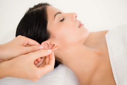 Ohrmassage Massage