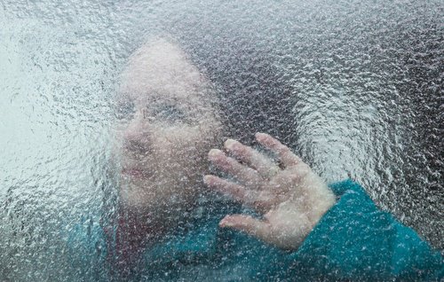 angst und nervosität einer frau