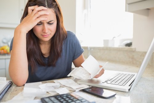 Frau hat Angst und Stress