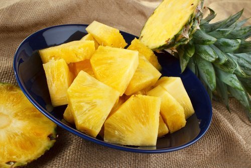 geschnittene Ananas