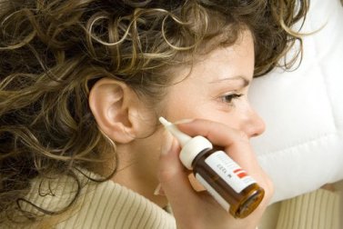 7 Hausmittel, um Ohrenschmalz natürlich zu entfernen