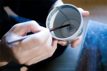 Japanische Keramik als Ausdruck der zerstörten Normalität