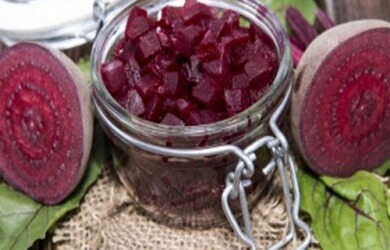 Rote Beete für Salat
