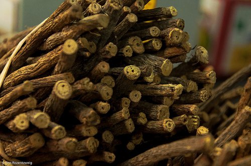 Lakritze gegen niedrigen Blutdruck
