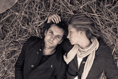 frau und mann haben beziehung
