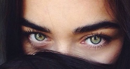 grüne-Augenfarbe
