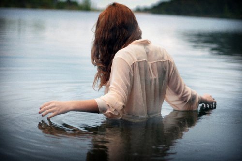 Frau im Wasser