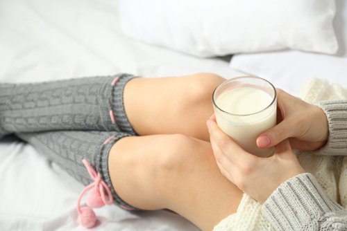 mit Milch den Schlaf fördern