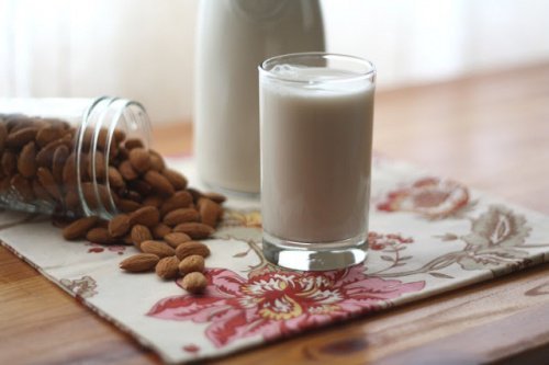 Mandelmilch