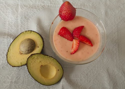 Avocado-Erdbeeren