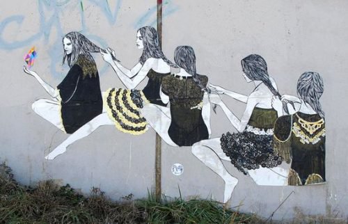 tanzende Frauen