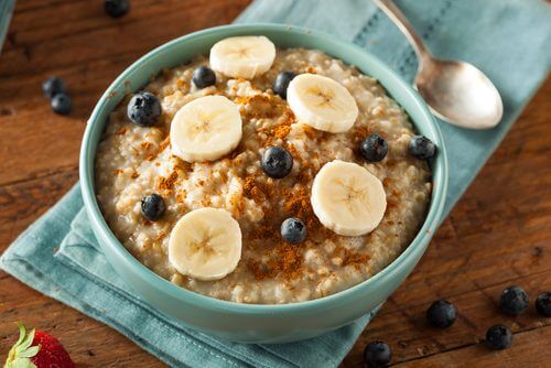 Müsli mit Hafer zur Senkung des Cholesterinspiegels