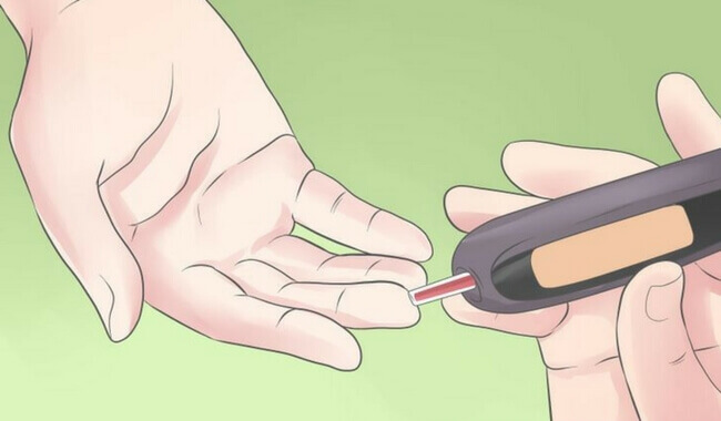 Blutzucker messen - Diabetes zählt zu den Ursachen für Übergewicht