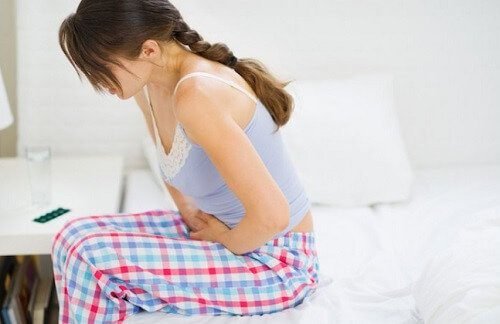 Symptome von Morbus Crohn: Bauchschmerzen