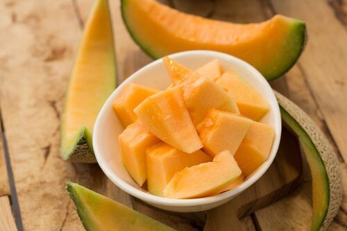 Melone als Lebensmittel für einen flachen Bauch