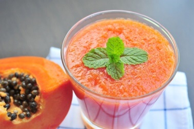 Natürliche Darmreinigung mit Leinsamen, Papaya und Aloe vera