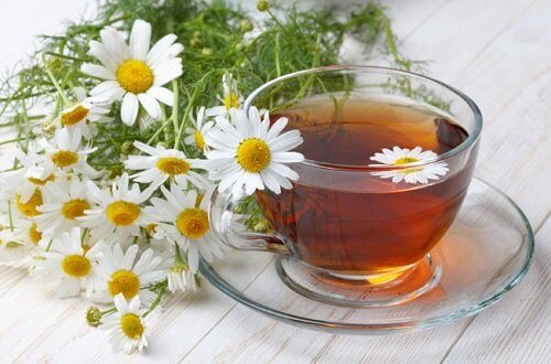 Tees gegen Verdauungsbeschwerden:  Kamillentee