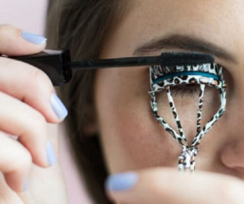 Wimpernzange für attraktive Wimpern