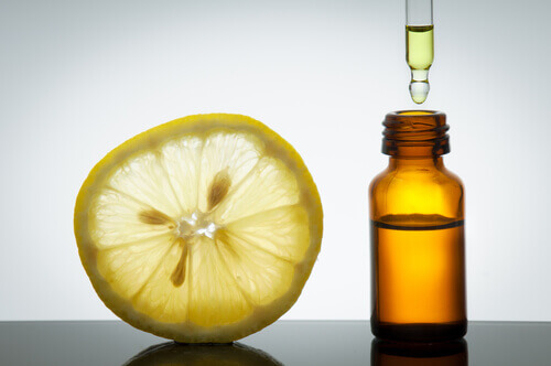 Zitrusöl zur Behandlung von Cellulite