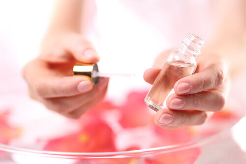 Hagebuttenöl zur Behandlung von Cellulite
