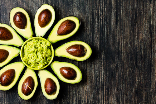 Gesichtsmasken für strahlende Haut mit Avocado