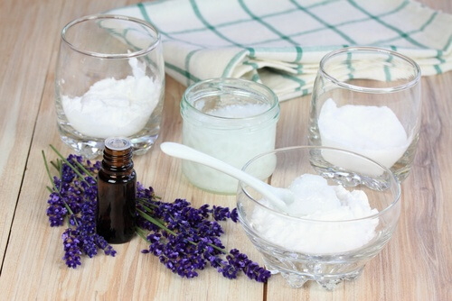 selbstgemachte Deodorants mit Natron und Lavendel