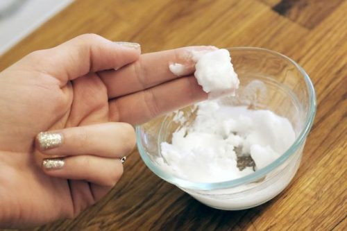 Handcremes gegen Hautflecken mit Natron