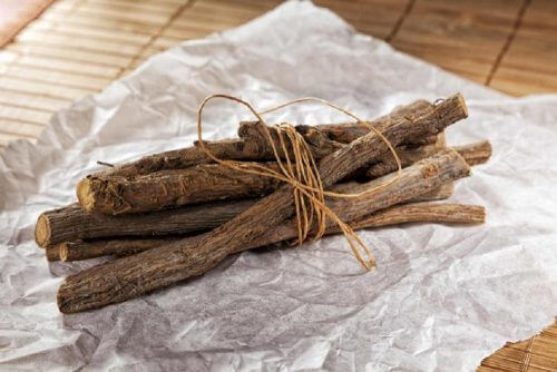 Süßholz gegen Husten mit Auswurf