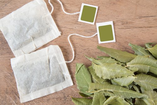 Hausmittel gegen unangenehme Gerüche im Intimbereich: Tee