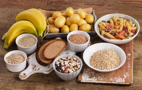 Ernährung und Übungen zum Bauchmuskeltraining