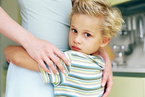 toxische Familien: Kinder leiden daran