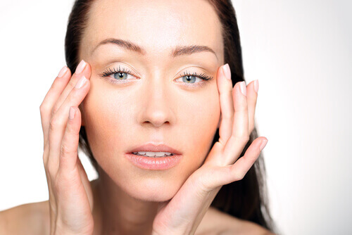 Geschwollene Augen als Anzeichen für Vitaminmangel