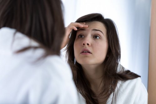 Masken mit Aloe vera gegen Falten und Akne